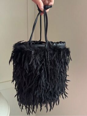 Black Faux Fur Bucket Bag - Stylish Women's Handbag